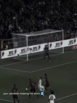 Messi is not selfish ☠️ #messi #messibarcelona #penaldo #messimoments #messigoat👑 #fypシ゚ #foryoupage 