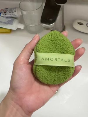 Có căn lắm mới mua được miếng rửa mặt của nhà 《Amortals Vietnam》Bông mút rửa măt #miengruamat #bongmutruamat 