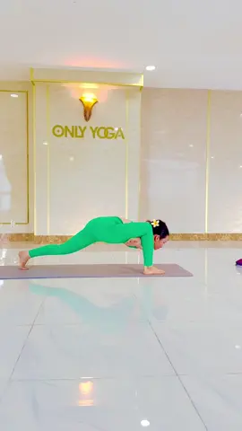Những chuyển động trong yoga  như một dòng chảy năng lượng giúp ta biết lắng nghe cơ thể , giải phóng những căng thẳng , linh hoạt và bền bỉ hơn! #onlyyoga #yogaquan7 #yoga