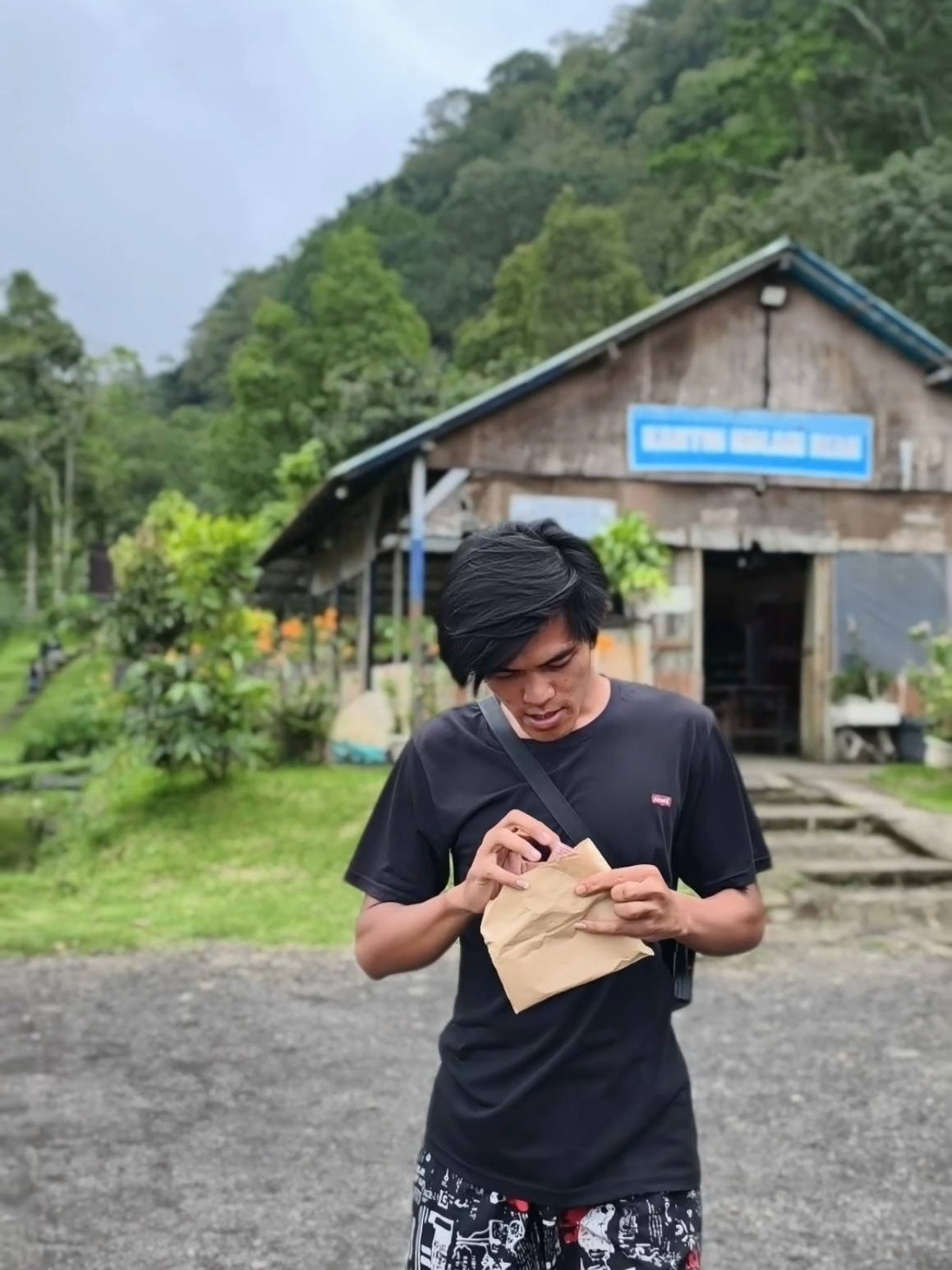 Transaksi di tempat Glamping Bali, koin 1974 ini dibeli 10 juta