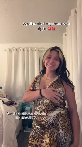 Also it did not fit me in the bust area rip. I should have listened to my mom. #vintage #fashiontiktok #fyp #mom 