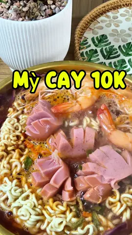 Mỳ cay cô tám rẻ bèo mà ngon phết nè  #micaycotam #micay #cotam #LearnOnTikTok #rivew #xh #food #rivewfood #anvat #tranmyle1992 #hottrend 