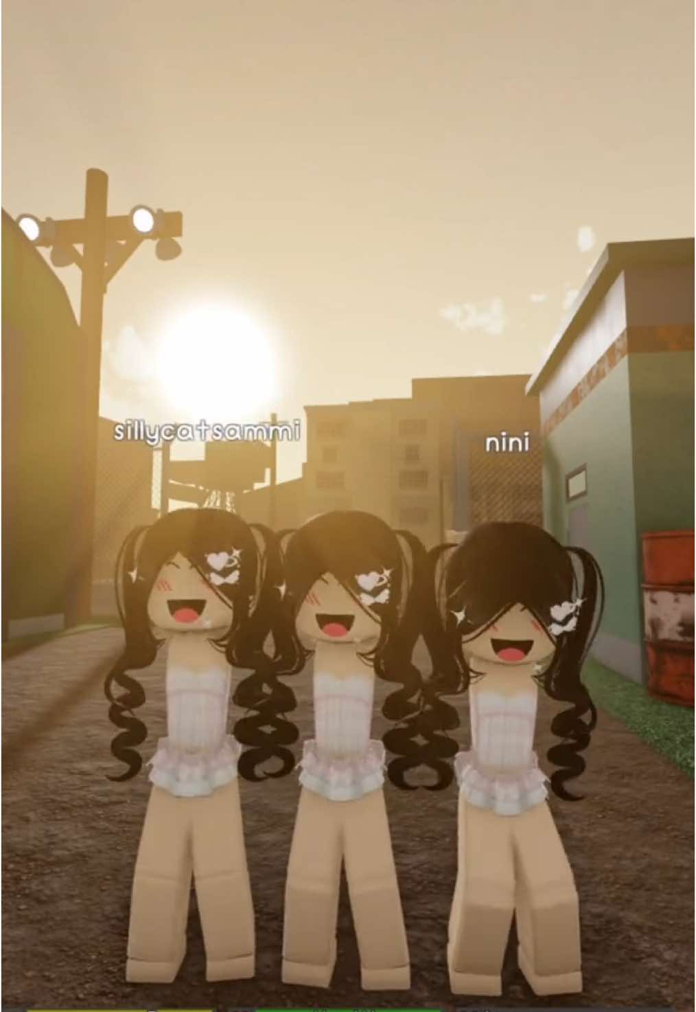 Heh we cute @sadgirlentry @︎  #roblox #matchingfits #robloxdahood #fyp #blowthisup #BestFriends 