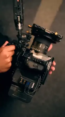 බර අවි #viralvideo #trending #vediography #photography #gimbal #fvp #ft #dream #trendingnow #1millionviews #flowers #foryou #viralnow🤬 #foryoupage #s