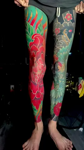 #xuhuongtattoo #xuhuong #tattoothuongtin #dangdthiện tác phẩm full chân mẫu đơn cho em zai💕💕 mời cả nhà cùng ngắm ạ🔥🔥