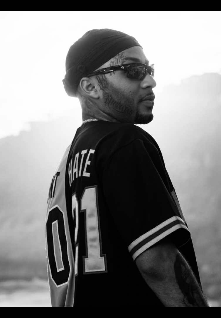 que seja a cura pros veneno do mundo #orochi #lyrics #fyp 