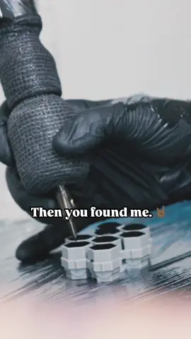 Just incase yall didn’t know what I could do 🤘🏼#lasvegastattooartist #lasvegastattooartist #lasvegastiktok #laurentattoo #lasvegas #tattoo #tattoos #geometrictattoo #geometric 