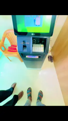 ATM থেকে টাকা তুলতে মজাই লাগে😩#fypシ゚viral🖤tiktok #foryoupageeee #bdtiktokofficial 