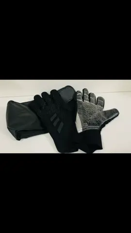 Gole keeper gloves 🧤 ⚽️#fyp #goodquality #sportscollection #football #items 