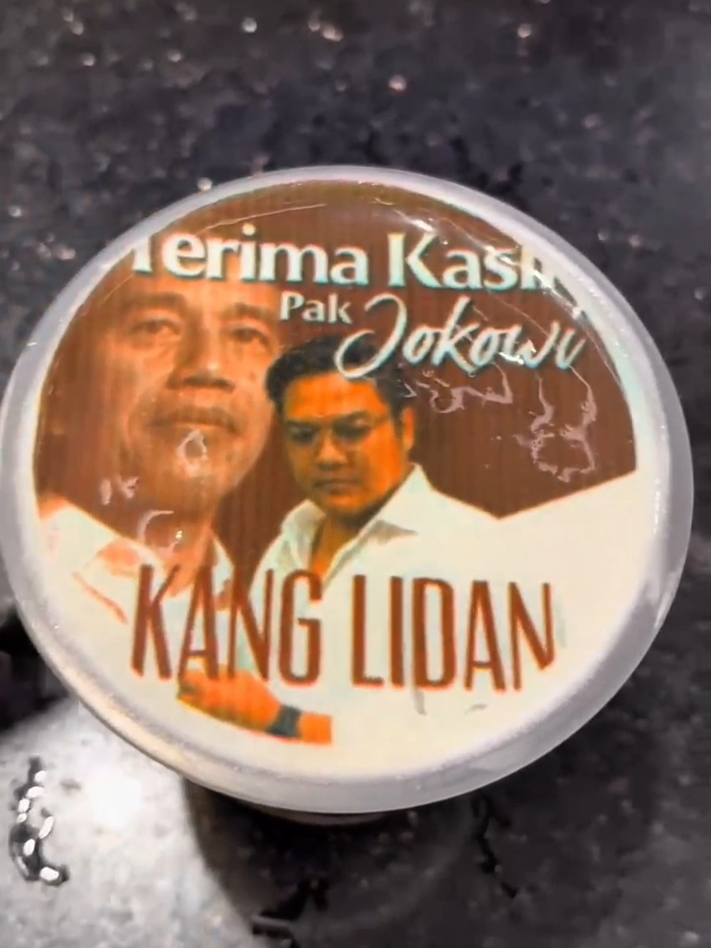 Minumannya enak sekali, minumannya enak sekali, minumannya enak sekali.