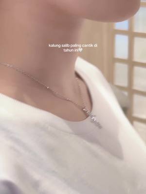 kalung salib yang bikin orang orang ngelirik🫣 #jewerly #kalung #salib #perhiasan #cross 