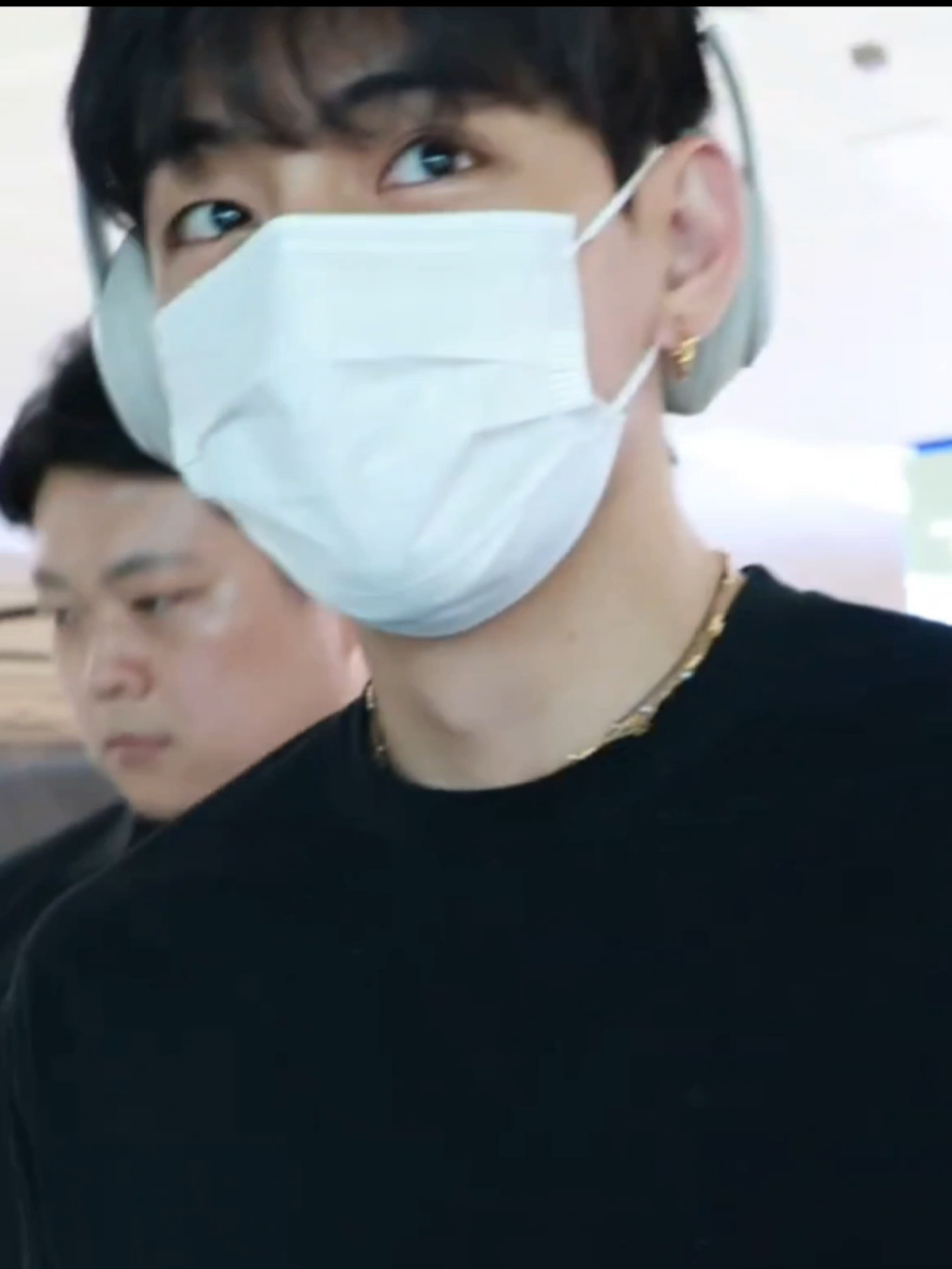 250701 Taehyung Gimpo Airport, Returning to Korea 💜💫 . . . #Jungkook #Jimin #armybts #namjoon #jhope #taehyung #Yoongi #jin #정국 #bangtansonyeondan방탄소년단 #전정국 #01July 