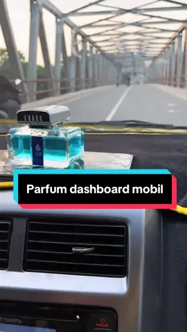 Parfum mobil dashboard botol besar tampilan elegan isi 80 ml #parfummobil #pewangimobil #penyegarudara #pengharummobil #dashboard 