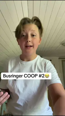 Del 2 ute nu hörni🤣😭#dör #hahaha😂😂😂 #låtmigkommapåforyou #forupageシ #humor 