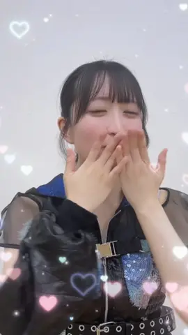 デビュー2周年！！ 新衣装になりました☔️💖 メンバーがそれぞれ好きなポイントを紹介してくれました👀✨ 🩵@すいぴ  #イルプル #ilpleut #アイドル衣装 #アイドル 