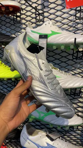 Mizuno Morelia Neo IV Beta Elite FG ⚡️🔥 #mizuno #mizunofootball #morelia #neoiv #beta #kedaikasut #kasutbola #bola #boots #footballboots #japan #fyp #bootsmania #bootsmaniashahalam 