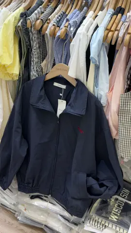 Khoác gió stay xanh than mê quá #xuhuongtiktok #khoac gio #aokhoac #xuhuongtiktokk #LearnOnTikTok #xuhuong2025 