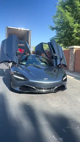 One of those days #mclaren #transport 