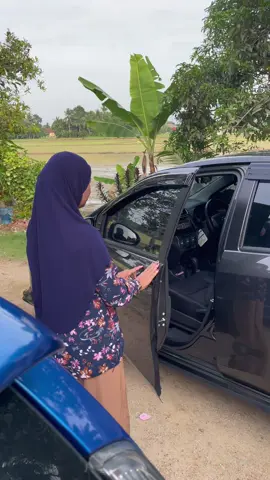 Pakai benda ni kurang la sikit bunyi hempas pintu tu #aksesorikereta  #hiasankereta  #barangkereta  #barangviral 