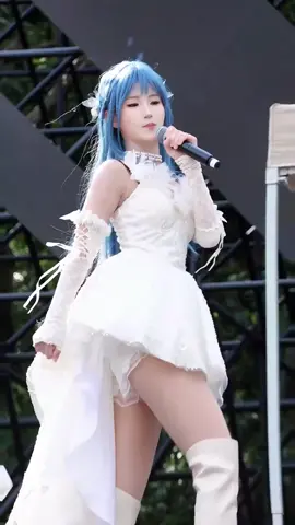 把我灵魂也带走它为你着了魔#想你这件事 #舞台视角 #美女跳舞太好看了 #深圳欢乐谷 #深圳欢乐谷女团小雨 