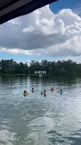 Back at my favorite place for a couple of days!💛 #dayinthelife #Vlog #ditl #dayinmylifevlog #fyp #lake #engaged #bride #foryoupage 
