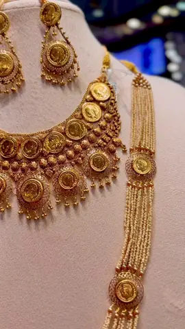 #tajjewelers #goldjewelry #set #whatsapp #03449737393 #viral #fyppppppppppppppppppppppp #foryoupageofficiall #foryou #foryoupageofficiall #traditional #designer #jewelry #fypp #