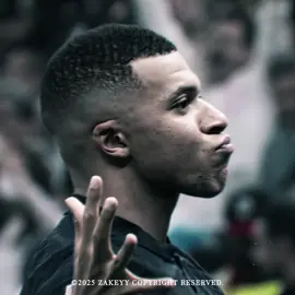 The moment Argentina lost hope, Mbappe wc was insane 🙏🔥 #football #soccertiktok #aftereffects #dontblowup #zakeyy #worldcup2022 #worldcup #mbappe🇫🇷 #france🇫🇷 #finals #4k #edits 