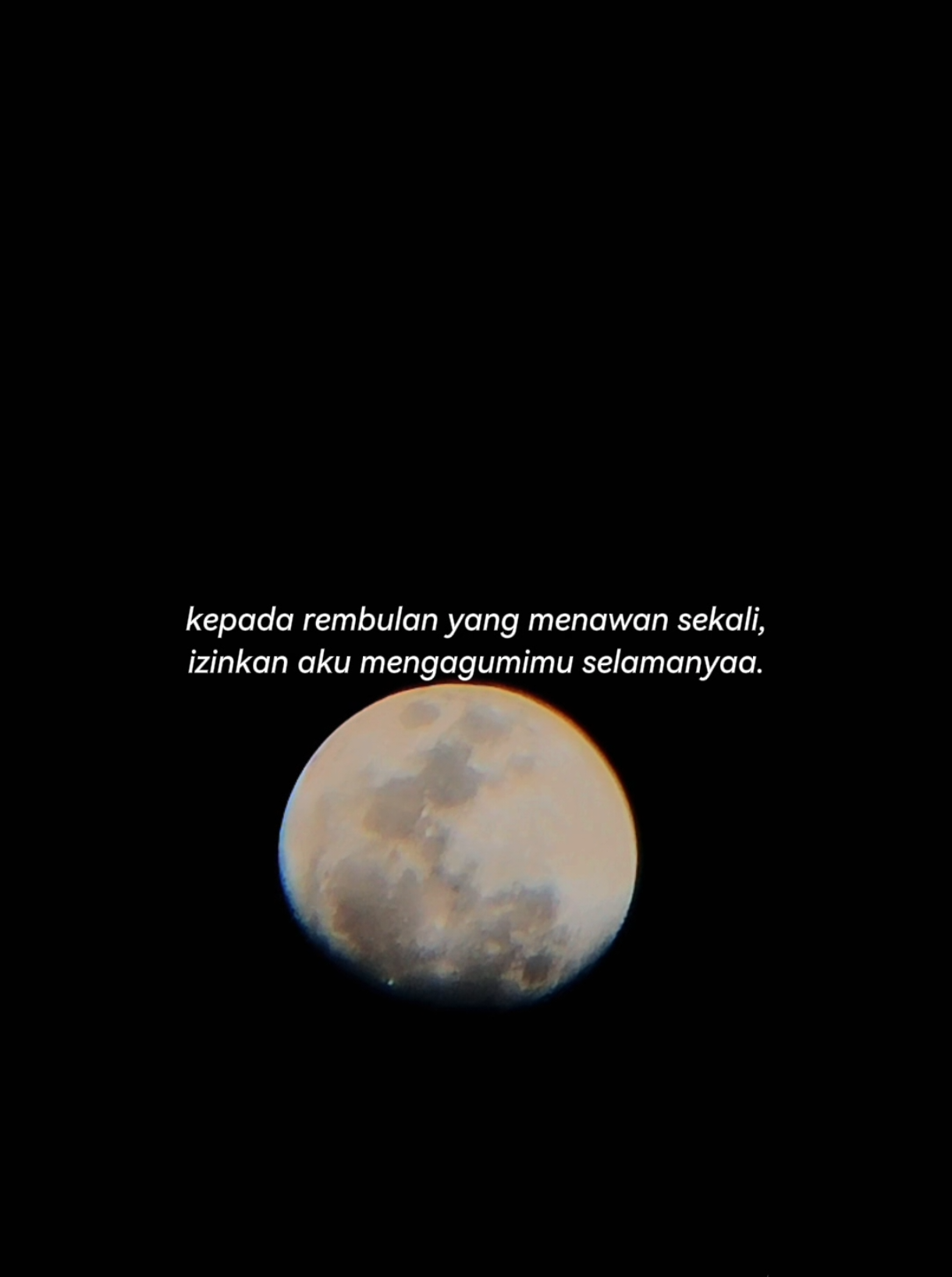 Kepada rembulan yang menawan sekali, izinkan aku mengagumimu selamanyaa. #langit #langitaesthetic #sky #fyppppppppppppppppppppppp #quote #aboutyou #aboutyouthe1975  #moon #bulan #moonaesthetic 