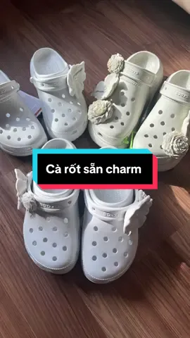 Cà rốt sẵn charm hoa nhé #crocsxinhiu #hangcosan #platform #crushclog #xuhuong