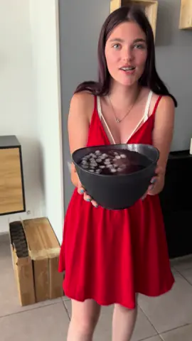 Challenge ici bucket #fille #challenge #chaud @barberouge13 @Faustine 🤪 