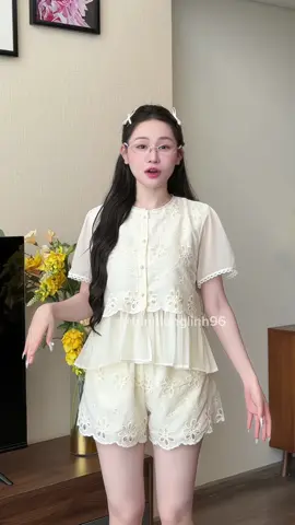Set xinh yêu dễ mặc mà trẻ hẳn ra #webuild #viral #trinhlunglinh96 