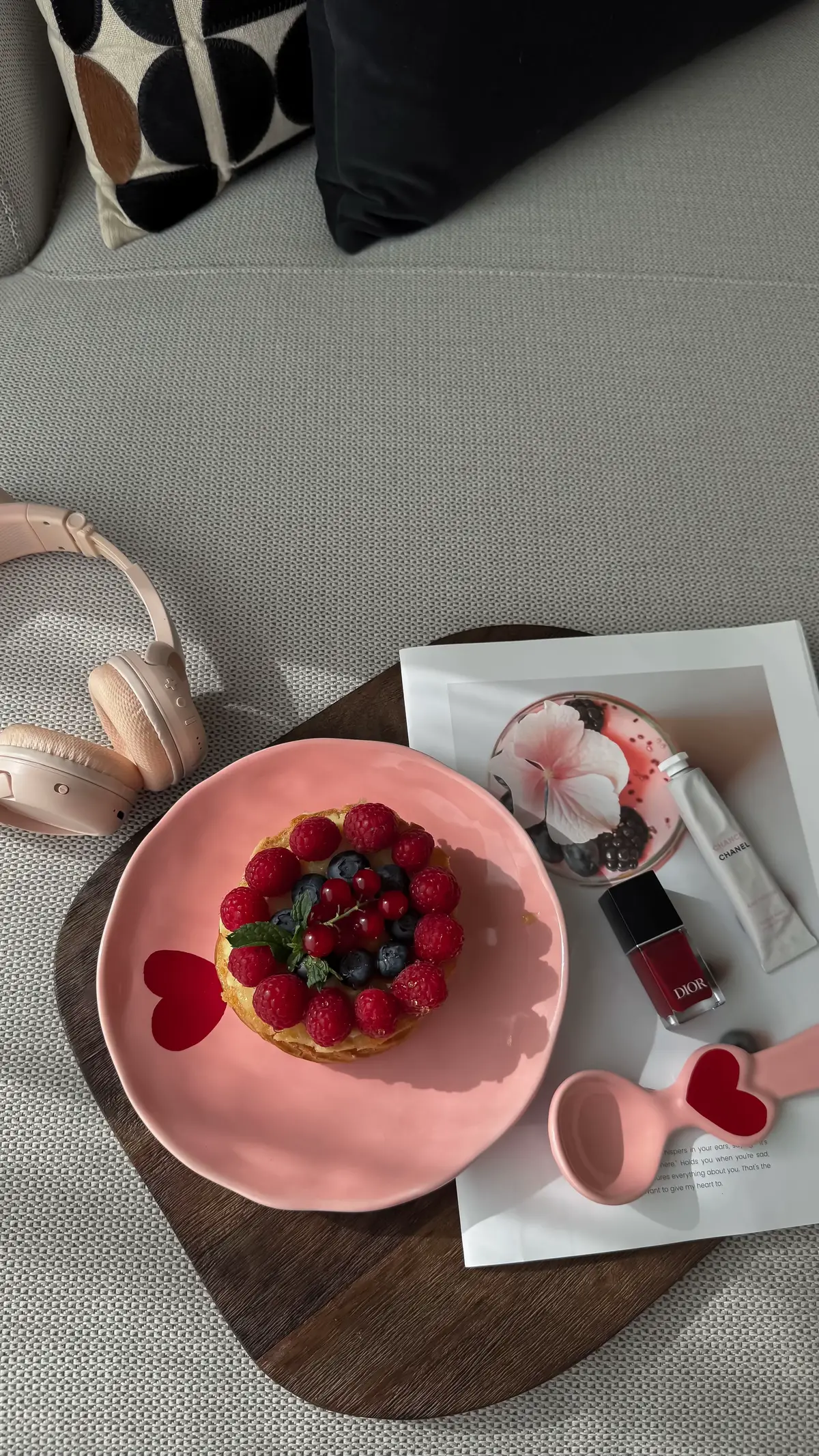 أفضل إنجازات الإنسّان ‏  إنشغَاله بنفسّه ♥️🌸.  #explore #foryou #اكسبلورexplore #fyp 