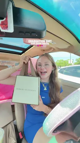 the most gorgeous bracelet ever🤭🩷 #unboxing #haul #jewelry #goldjewelry #davidyurman #asmr #aesthetic #graduation #postgrad #20something #Relationship #boyfriend #diml #Vlog #gift #trending #viral #foryou #fyp @David Yurman 