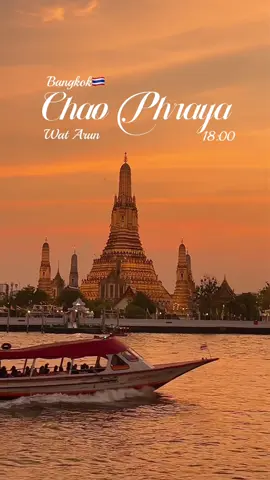 Hoàng hôn ôm trọn Wat Arun điểm dừng chân lãng mạn giữa dòng sông Chao Pharaya, một địa điểm không nên bỏ qua khi đến Bangkok 🌞🇹🇭  📸Tip: Đứng bên bờ đối diện để bắt trọn khoảng khắc Wat Arun phản chiếu dưới ánh hoàng hôn  📍Before Sunset - 40 1 Phratu Nokyung Alley  #bangkoksunset #watarun #travelthailand #chaophrayariver #fyp #xuhuong #bangkok 
