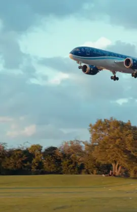 ✈️🇦🇿Azal B787 Landing🤩 #azerbaijanairlines #gyd #bakuairport #avaition #aircraft #fyp 