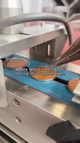 summer bronze loading…☀️ have you added hoola wave bronzer balm to your summer makeup routine yet? #benefitcosmetics #hoolabronzer #hoolawave #fyp 