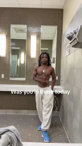 I was in the gym on 10 #fyp #fyppppppppppppppppppppppp #foryoupage #explore #fyp #explore #viraltiktok 