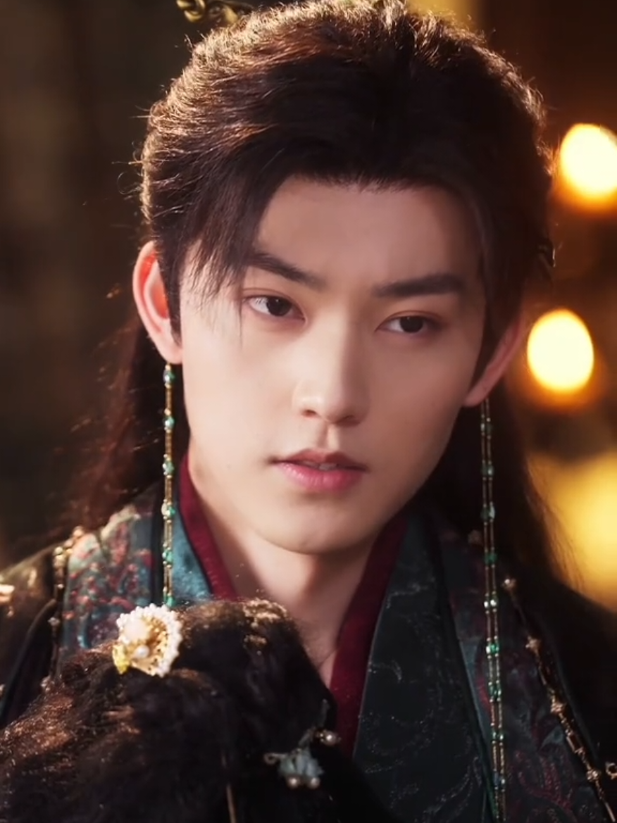 Zhou Lingfeng's new drama : 魅君 (Meijun) #zhoulingfeng #zhoulingfeng周凌丰 #meijun #魅君 #cdrama #chinesedrama #dramachina #shortdrama 