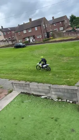 The way I run the bike 🤣 #bike #crash 