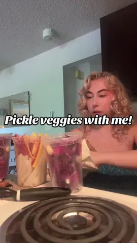 Pickle veggies with me 😛🥕🧅  #pickledveggies #draft 