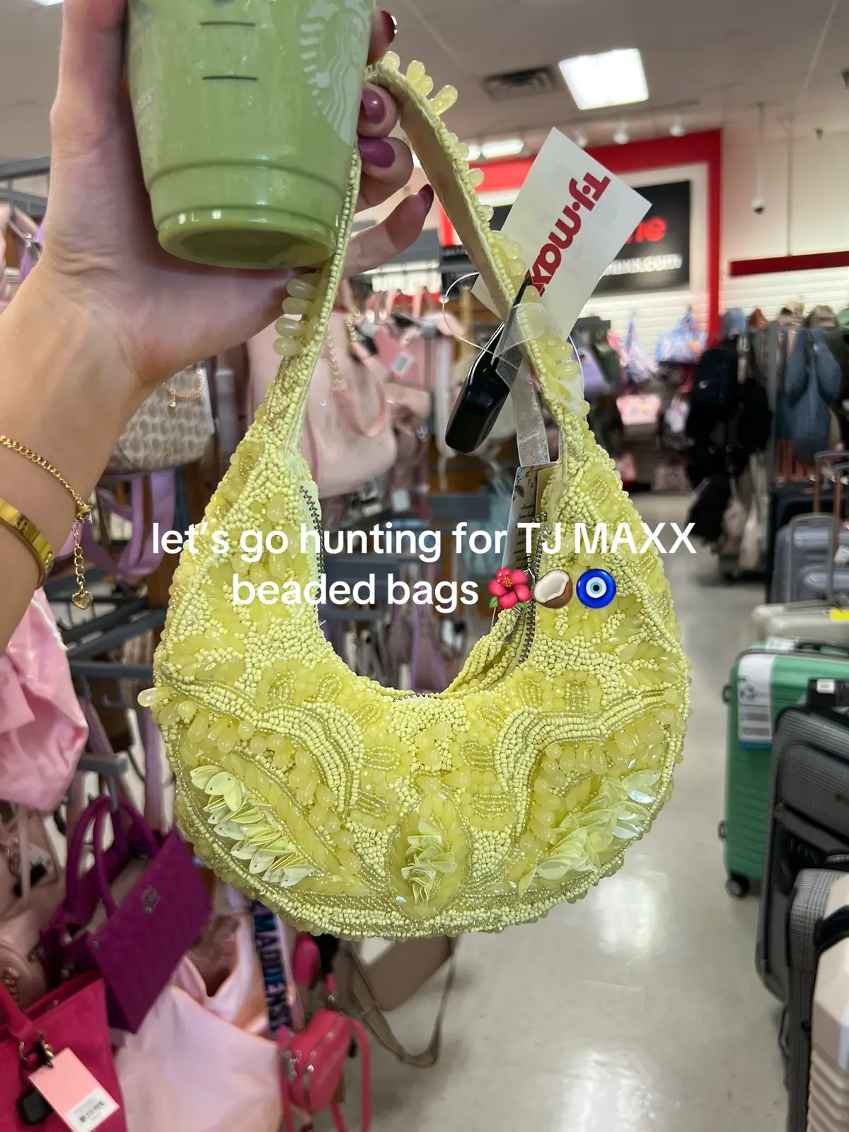can always count on the best summer finds at TJ MAXX!!🦀🍇☀️🐚 #tjmaxxfinds #tjmaxxhaul #shopwithme #summeraccessories #beadedbag #pursetok #pursefinds #fashionhaul #summerstyle #beachvibes #affordablefinds #viralvideo #fyp #SummerFashion #creatorsearchinsights @TJ Maxx 