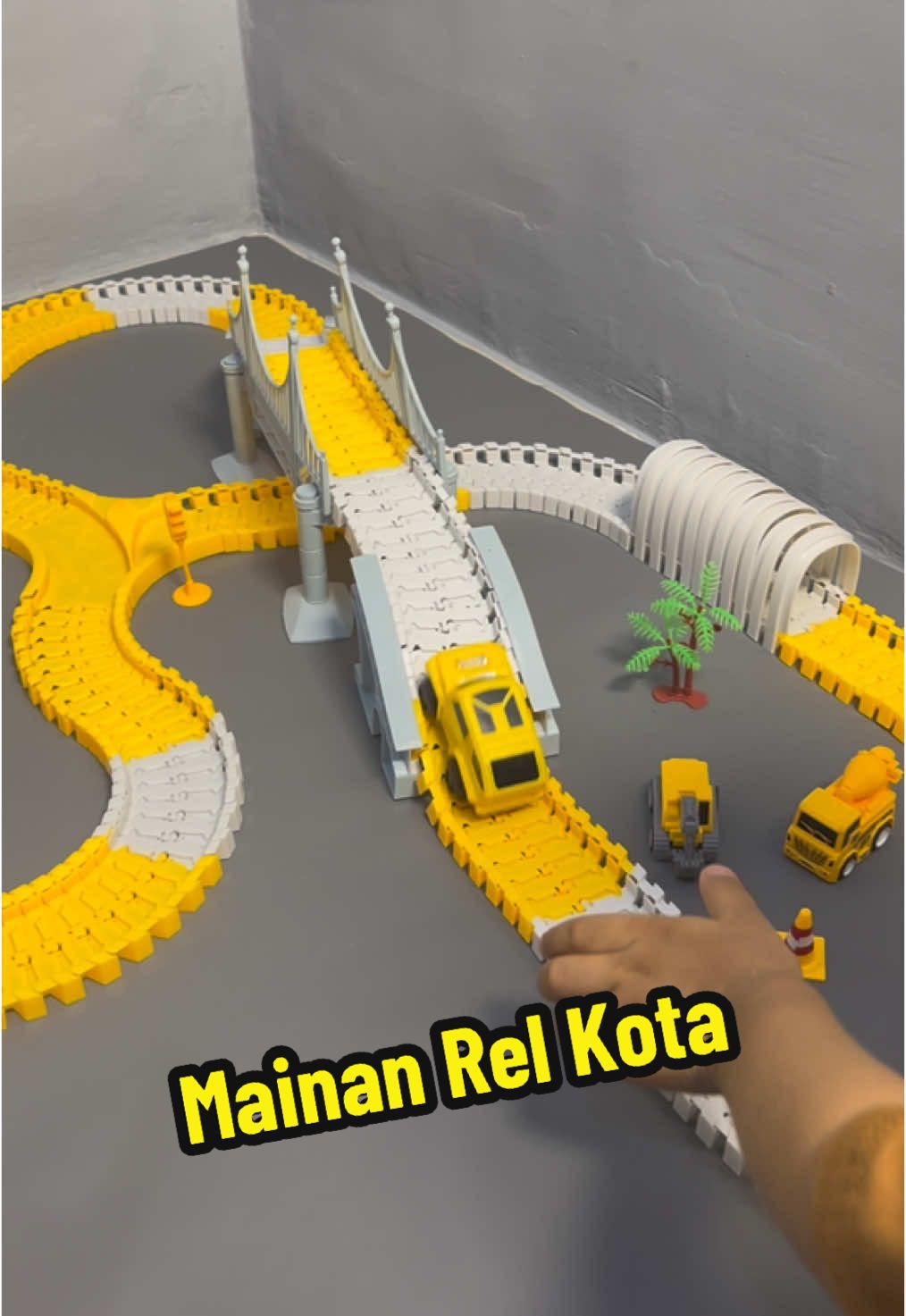Mainan Rel Truk Perkotaan #mainanrelmobil #mainananak #mainanedukasi #mainan #mainanunik #mainanrel 