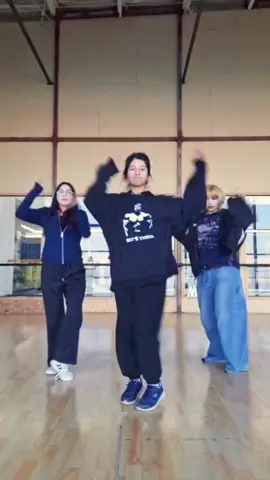 A LOVE SO BEAUTIFUL Con los solecitos ☀️☀️ 🏠 @MAIN K-DANCE STUDIO  🫂 @sunlight ☀  #alovesobeautiful #alovesobeautifuldancechallenge #dancer #maindancerskpop #kpop #kpoppuertomontt #unamortanhermoso 