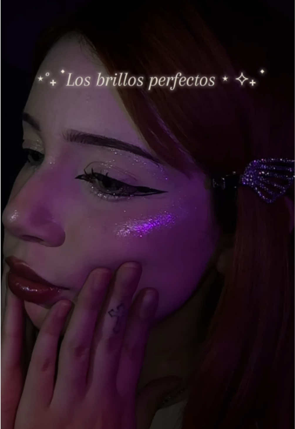 literalmente son mis brillos favoritos 😭✨ LOS AMO 🤍 son de @SHEGLAM #makeup #glitter #highlight #brillos #maquillaje #SHEGLAM #SHEGLAMJellyStick #SHEGLAMeyeshadow 