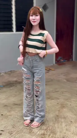 อย่ายิ้มม