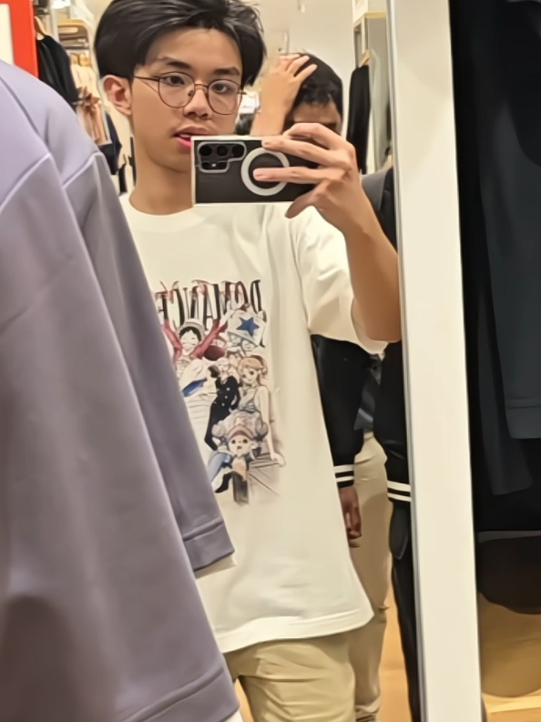 gantengnya kebangetan😋 #kevinliusbong #kevin #fyppppppppppppppppppppppp #fypシ゚viral #fyp #viral #4u #lewatberanda #masukberanda 