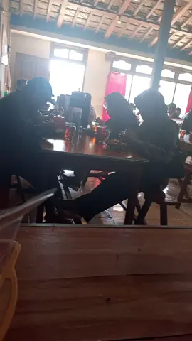 Warung makan legend di desa mintreng rame polll #fypppppppp