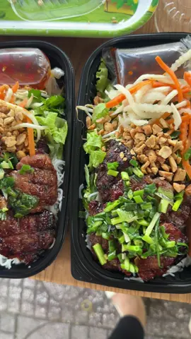 KHÁCH CẦN ĐẶT GIAO HOẶC GHÉ LẤY ALO EM SỐ GHIM ĐẦU TRANG ĐỂ E LÀM SẴN HOAC EM GIAO CHO NHA #bunthitnuong #banhuot #tântúc #bìnhchánh 