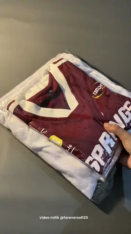 #crop #croptop #jersey #fyp #jogger #joggerpants #OOTD