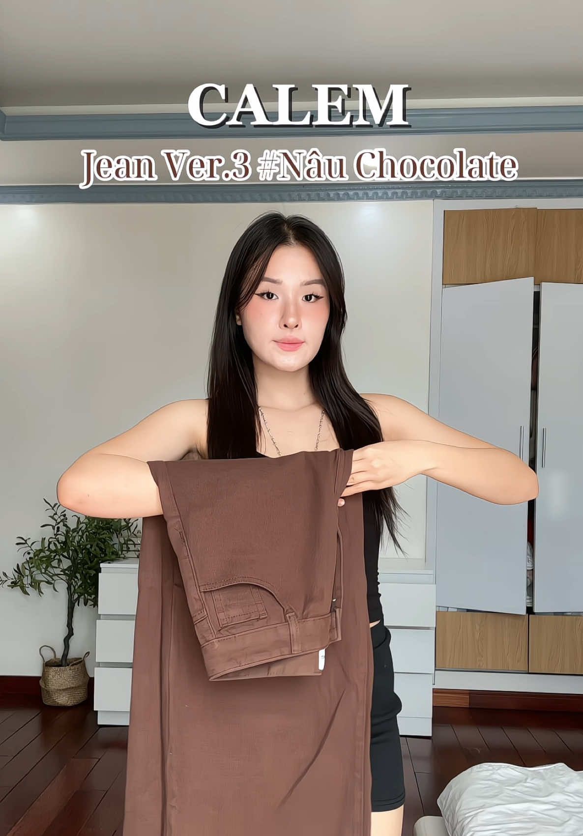 Màu này nó lạ mà nó tây 🤎✨ #quanjean #jeans #calemclub #outfit #quanongrong  #myoutfit 